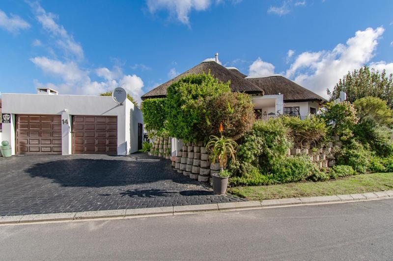 3 Bedroom Property for Sale in Vergesig Western Cape
